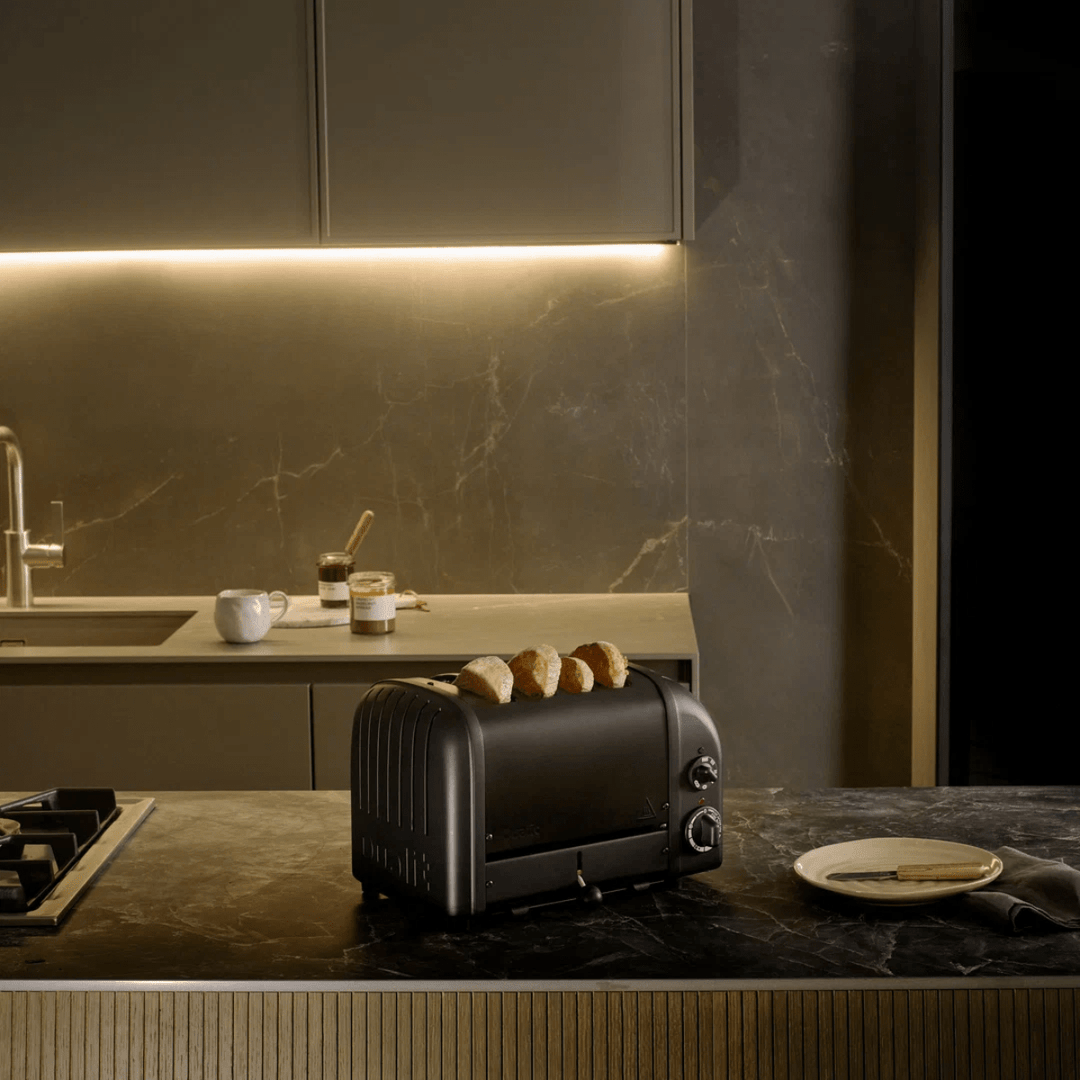 Dualit NewGen Classic Toaster 4-Slot, Stealth 